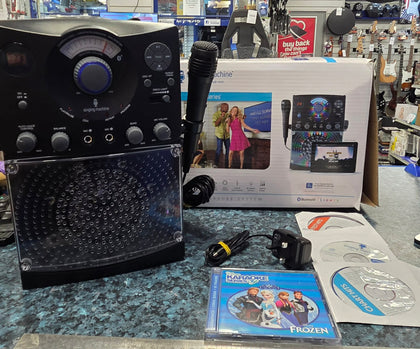 KARAOKE MACHINE
