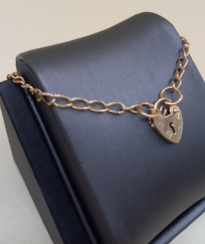 9ct Gold Bracelet With Lock 3g