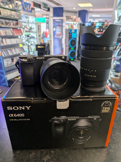 Sony A6400 Dslr Camera Plus 2 Lenses Boxed