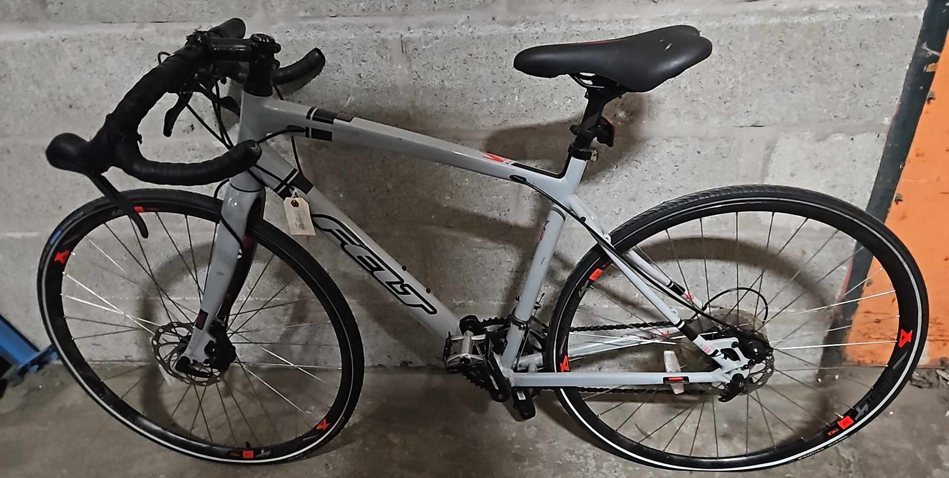 Felt V100 Adventure Road Bike Cash Generator
