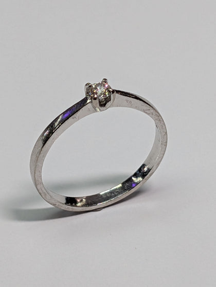 18ct White Gold Diamond Ring - Size M