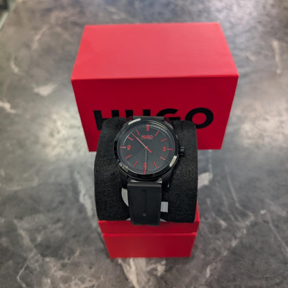 Hugo Boss Gents Watch with Silicone Strap - HU 343 1 34 3152