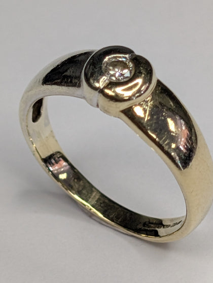 9ct white & yellow gold coffee bean diamond ring