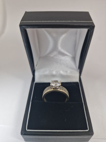 Gold Ring 375 9ct 2.4G Size M