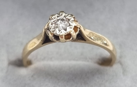 9ct Gold Diamond Ring Size P1/2
