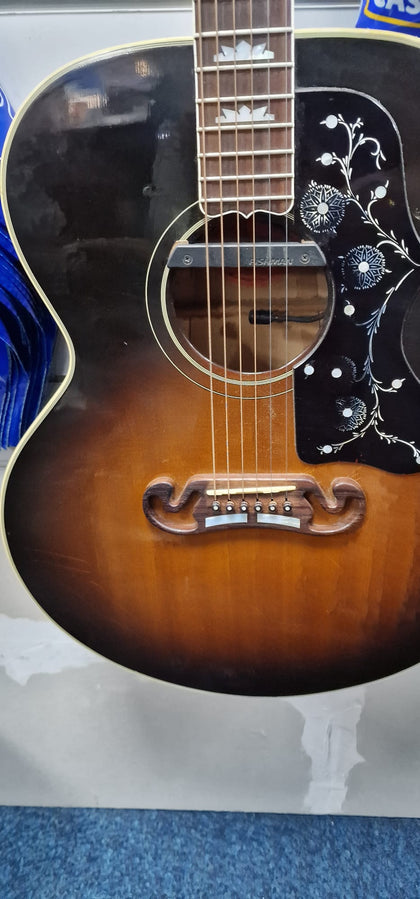 Gibson J-200 Guitar