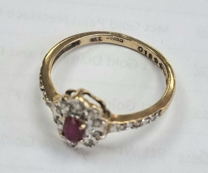 9ct Gold Diamond/Ruby ring Size P