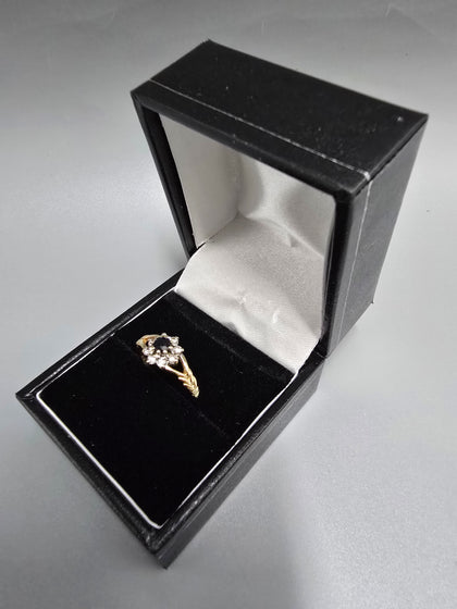9ct Gold Ring 1.3G with Black Stone Size O