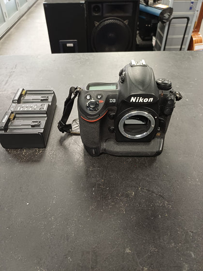 Nikon D3 body-only DSLR