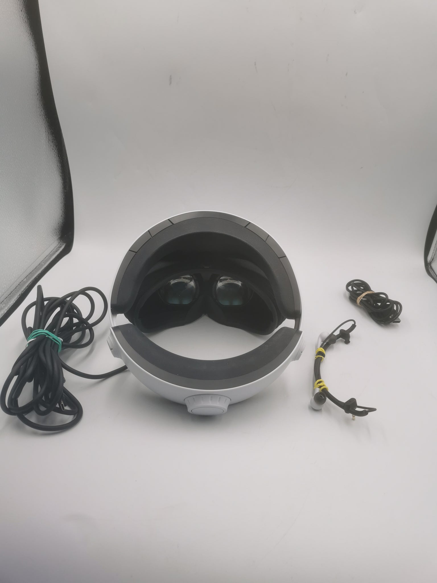 PlayStation VR2 Headset w/Sense Controllers (No Game), boxed