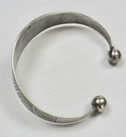 SILVER BANGLE