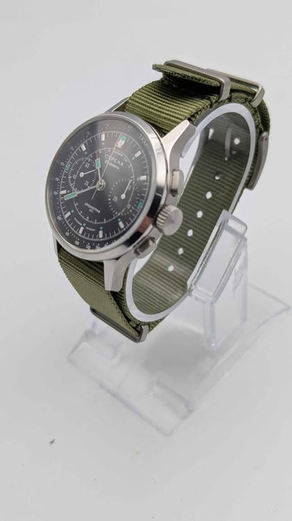 Strela Hand Wound Chronograph Men’s Watch – 40mm Mechanical Wristwatch - Unboxed
