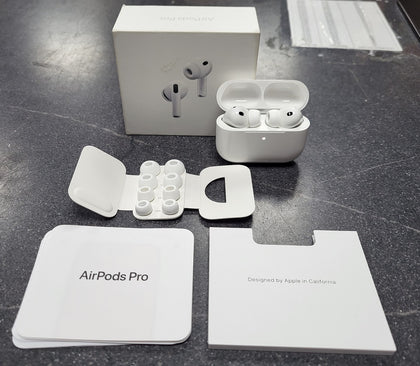 Apple AirPods Pro 3 A3063+A3064 In-Ear (USB‑C MagSafe Case A3122) - Boxed