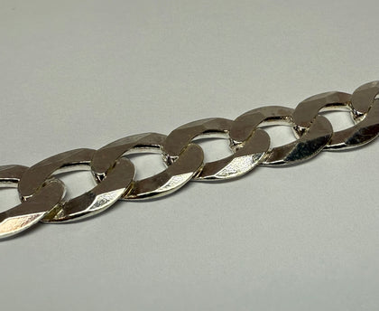Brand new silver curb chain 22