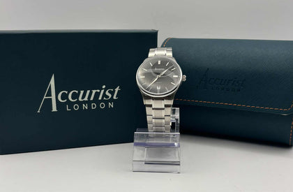 ACCURIST GENTS DRESS WATCH with orangelo box