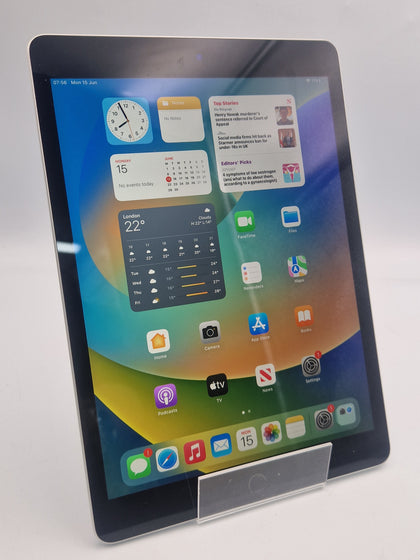 Apple iPad 9th Generation (2021) 64GB space grey tablet unlocked unboxed (93% batt health)