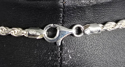 ***BRAND NEW*** 33.2G 925 SILVER CHAIN WITH CROSS PENDENT 24