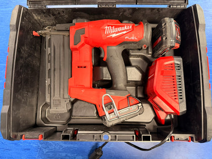 Milwaukee Milwaukee M18 FN18GS 18V Li-Ion Cordless Nail Gun, 2 x batteries, 1 x charger and a case