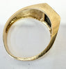 9ct yellow gold signet ring with onyx stone size P 1/2