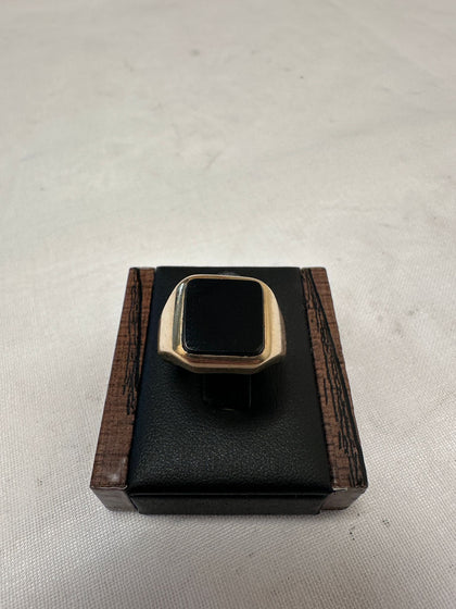 9ct Yellow Gold Black Stone Signet Ring - Size U