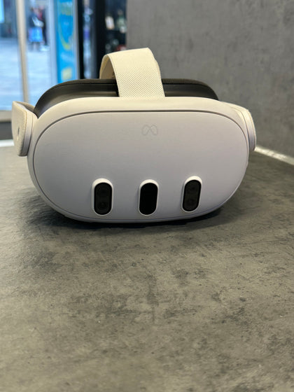 Meta Quest 3 512GB Headset + Stealth Storage & Charging Station