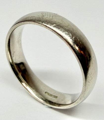 Palladium 500 wedding band ring size R