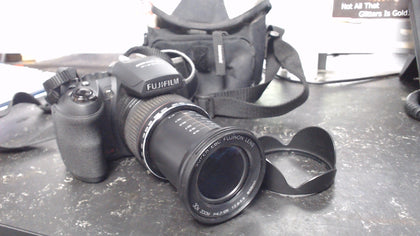 Fujifilm Finepix  - HS 20 EXR