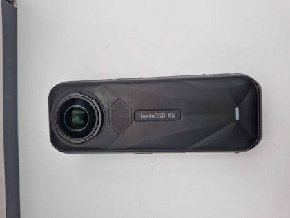 **DEAL** Insta360 X5 8K 360 Action Camera Bundle W/ 2x Batts, Invisible Selfie Stick & Case *LIKE NEW*
