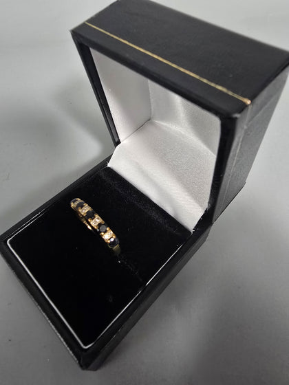 9CT 1.9 Gold Ring With Stones Size L