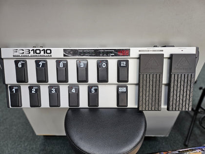 Behringer FCB1010 Midi Foot Controller, Slvr/Blk.