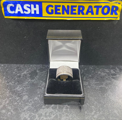 9ct White Gold Gents Stone Ring (Size P), 8.6g
