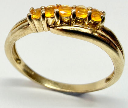 9ct yellow gold five stone orange gem stone ring size N 1/2