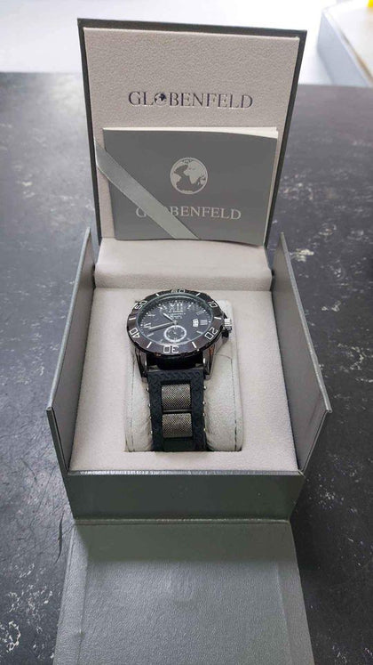 Globenfeld Model No.588 Men’s Chronograph Wrist Watch With Stopwatch.