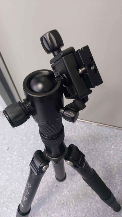 Benro MeFoto RoadTrip Pro Carbon & Aluminium Tripods.