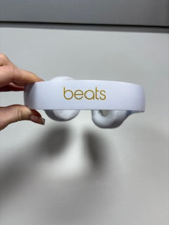 Beats Solo 4 Wireless Bluetooth On-Ear Headphones with Mic/Remote