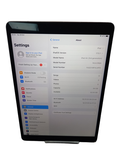 iPad Air 3rd Gen - 64GB - WiFi - Space Grey - Grade c