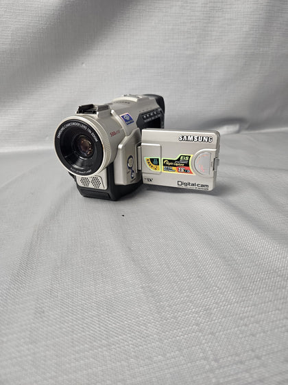 Samsung digital camcorder vp-d87dipal.