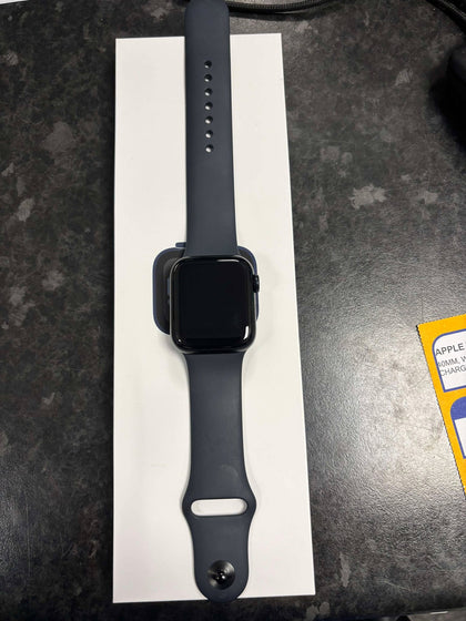 Apple Watch SE - 2nd Gen - 40mm - Wifi - GPS