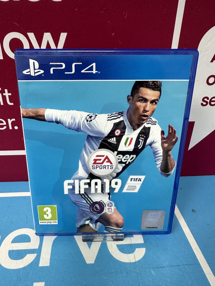 FIFA 19 (PS4).