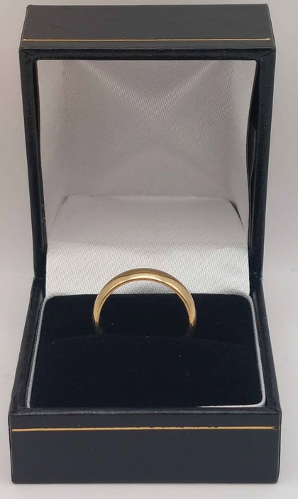 9ct 375 yellow gold plane wedding band 3.85g size M with box