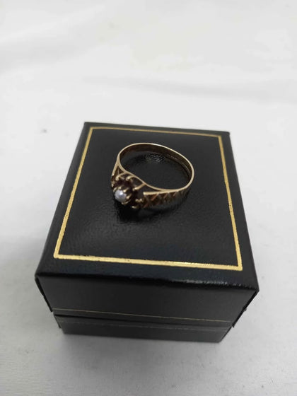 9K Hallmarked Gold Ring 1.64g Size O With Box