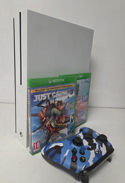 Microsoft Xbox one S 500GB Console & 2 Games