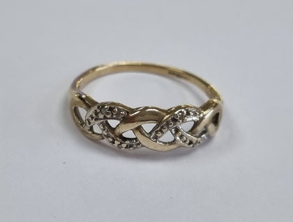 9ct gold diamond celtic ring m1/2