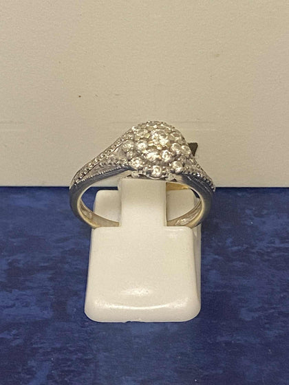 14ct Gold Ring (Size M) Apx 3.3g