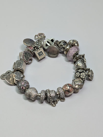 Pandora Bracelet With 22 Charms