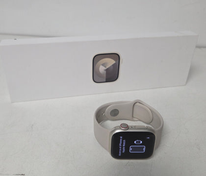 Apple Watch Series 9 - 41mm - Cellular  - Starlight Aluminium Case - Starlight Sport Band - M/L