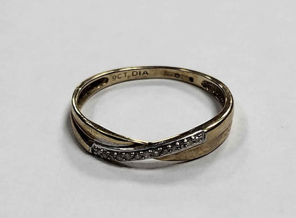 9ct Yellow Gold Diamond Ring - 0.97G - Size O - Hallmarked