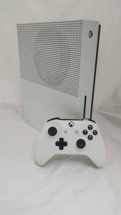Microsoft Xbox One S 1TB White Console unboxed.