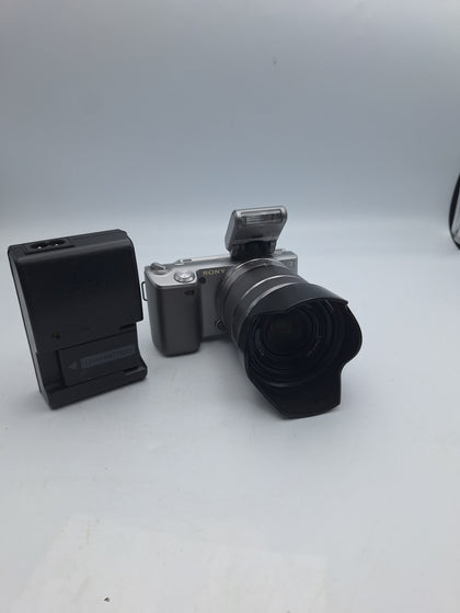Sony NEX-5 14.2MP Mirrorless Digital Camera – 18-55mm Lens