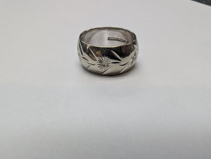 9CT WHITE GOLD WIDE WEDDING BAND RING WITH PATTERN SIZE L PRESTON STORE